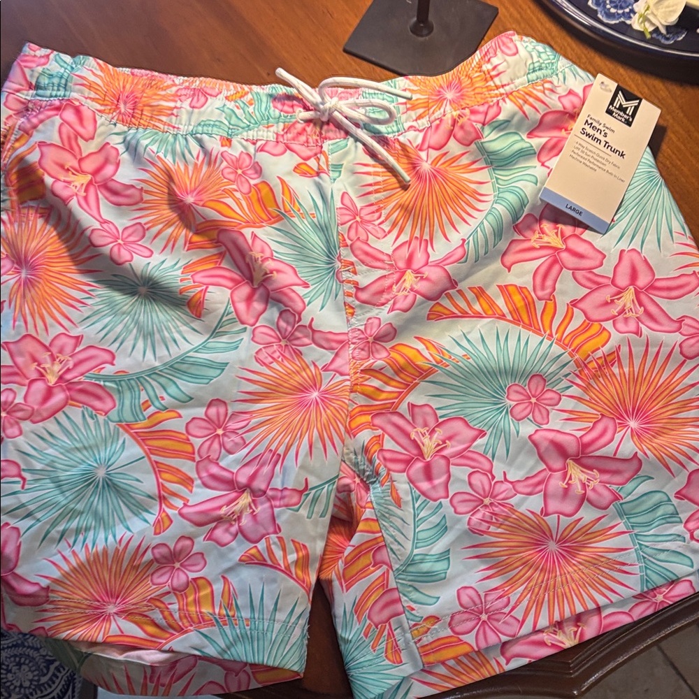 NWT Large Men’s Swim Trunks Member’s Mark